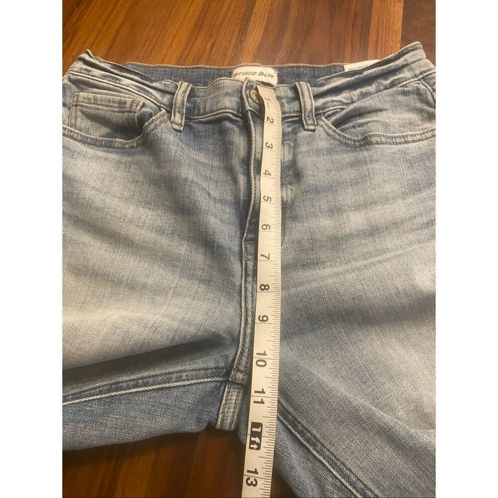 Studio Blue Women's High Rise Distressed Whiskering Cotton Ankle Jeans Size 28 - Picture 6 of 9